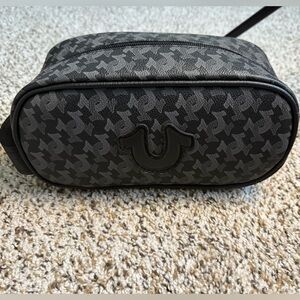 New True Religion Toiletry Bag Men's Black/ Gray Horseshoe Logo